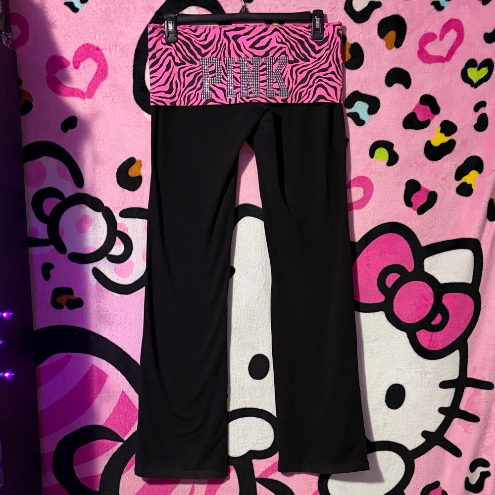 PINK vs Fold over yoga pants🩷 NFS🚫